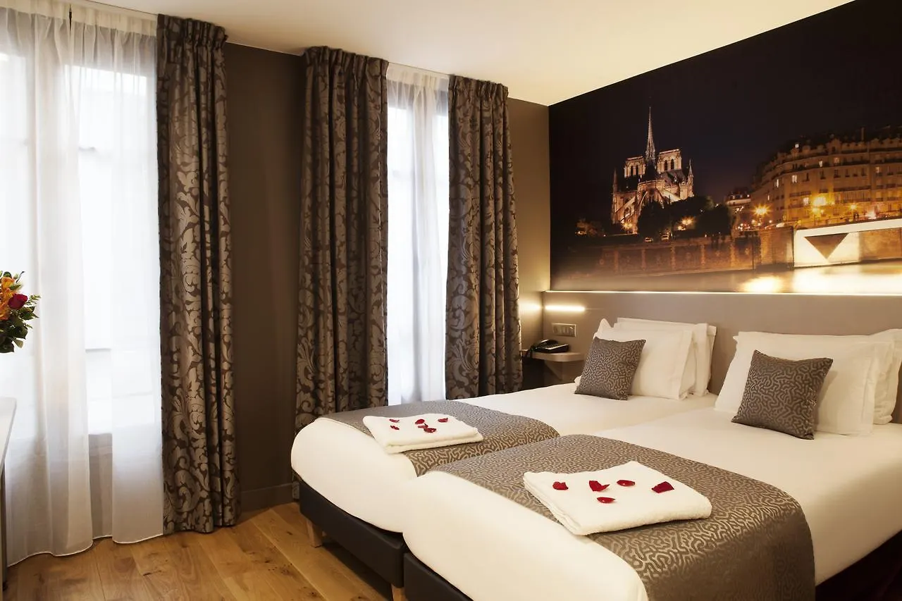 Peletier Haussmann Opera Hotel Paris